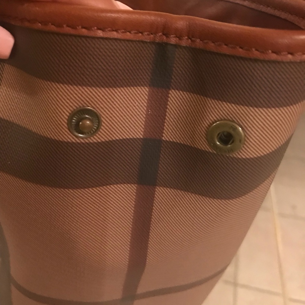 Handbag - Picture 2 of 8